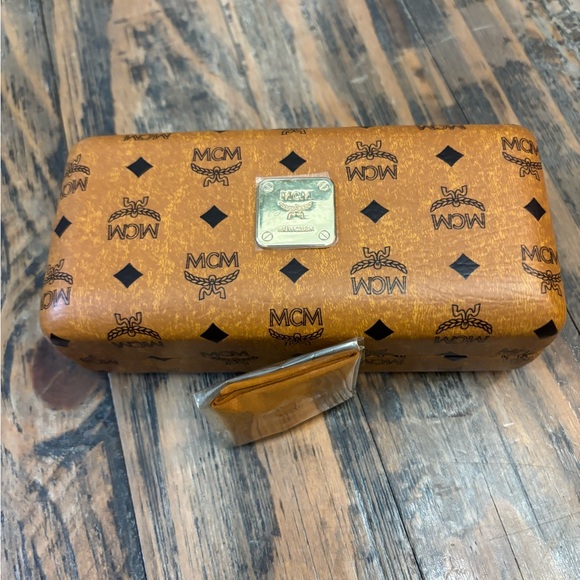 MCM Leather Hardshell Eyeglass Case and Cloth - Picture 1 of 10